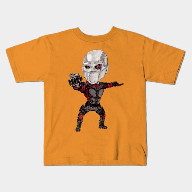 Chibi Deadshot Kids T-Shirt by tabslabred